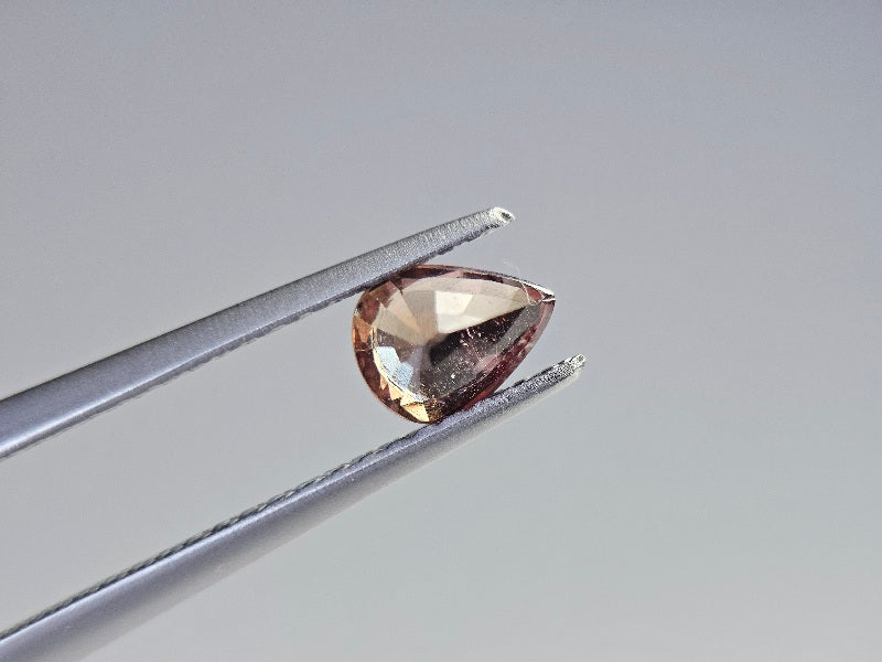 ccGA-15　カラーチェンジガーネット　0.60ct