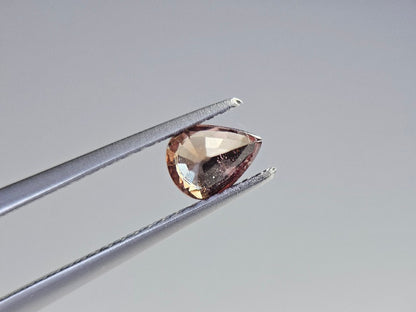 ccGA-15　カラーチェンジガーネット　0.60ct