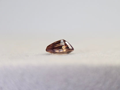 ccGA-15　カラーチェンジガーネット　0.60ct