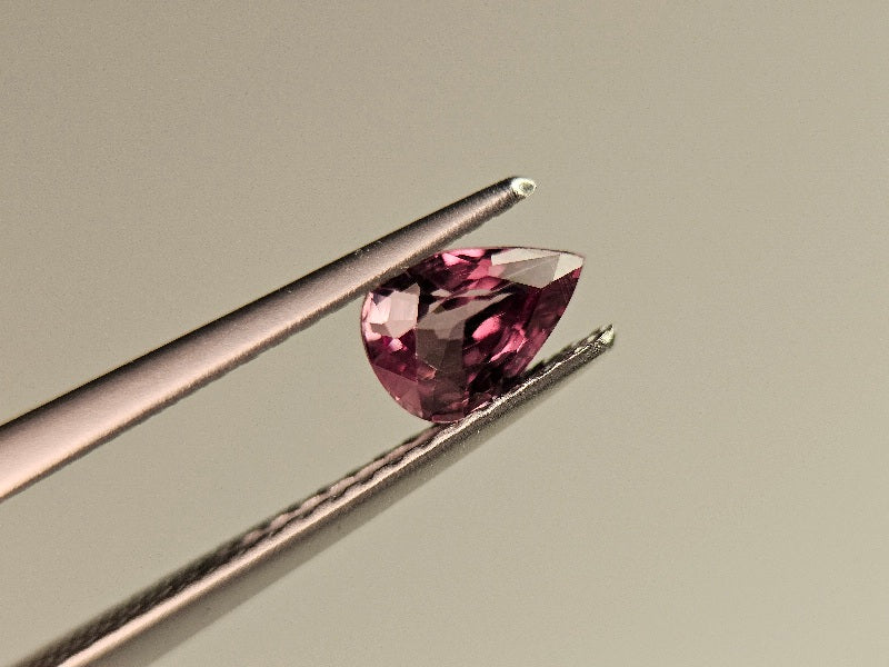 ccGA-16　カラーチェンジガーネット　0.57ct