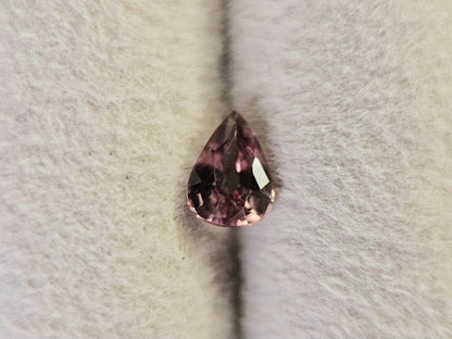 ccGA-16　カラーチェンジガーネット　0.57ct