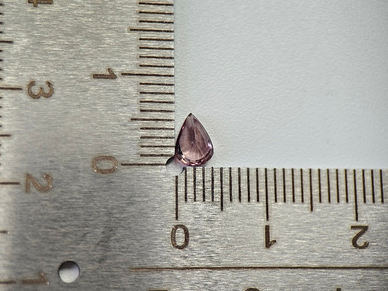 ccGA-16　カラーチェンジガーネット　0.57ct