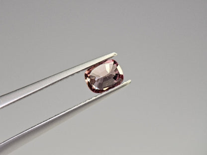 ccGA-17　カラーチェンジガーネット　0.57ct