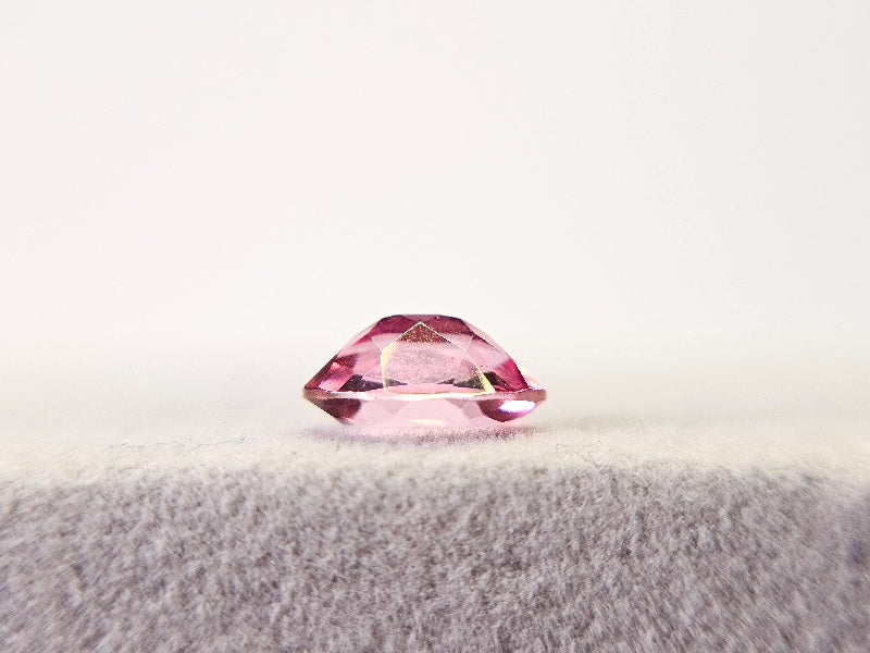 piTOt-11　ピンクトパーズ（トリートメント）　1.29ct