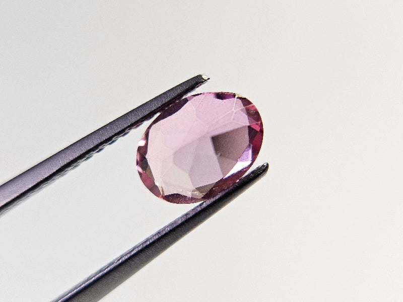 ハートモルダとピンクトパーズ piTOt-14 ピンクトパーズ（トリートメント） 1.25ct – 東洋ルース公式
