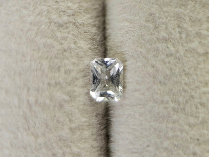PHN-3　フェナカイト　0.28ct