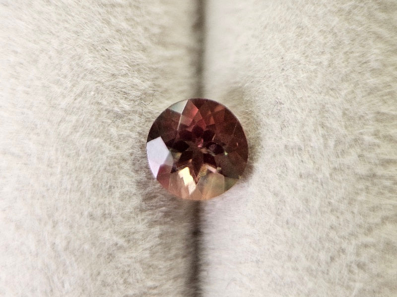 bcAND-3　バイカラーアンデシン　0.85ct