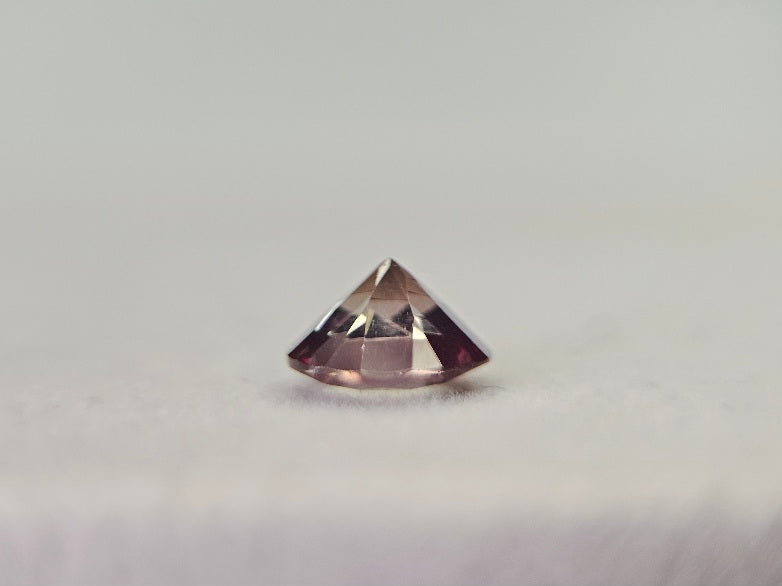 bcAND-10　バイカラーアンデシン　0.64ct
