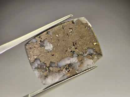 IPY-1　アイスパイライト　21.47ct