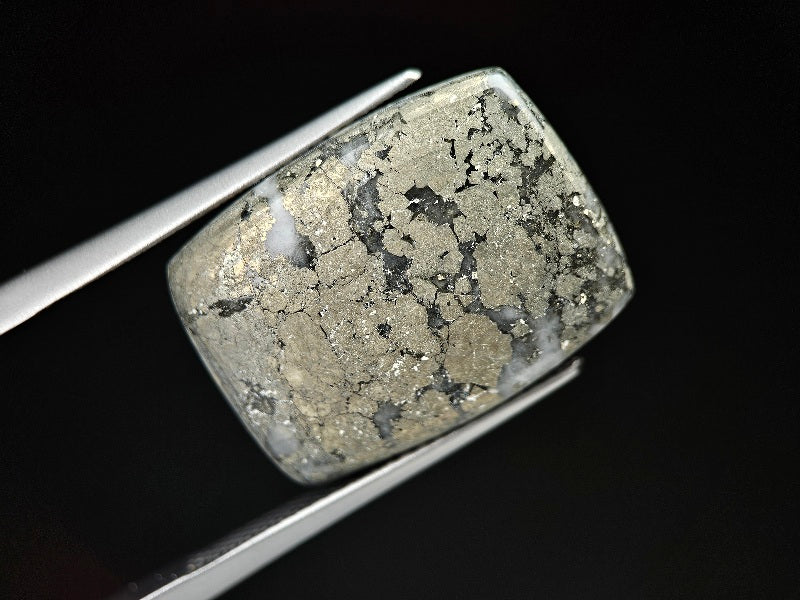 IPY-2　アイスパイライト　21.14ct