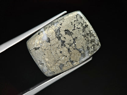 IPY-2　アイスパイライト　21.14ct