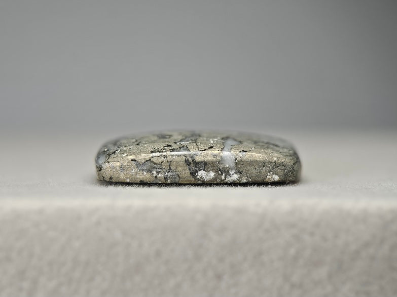 IPY-2　アイスパイライト　21.14ct