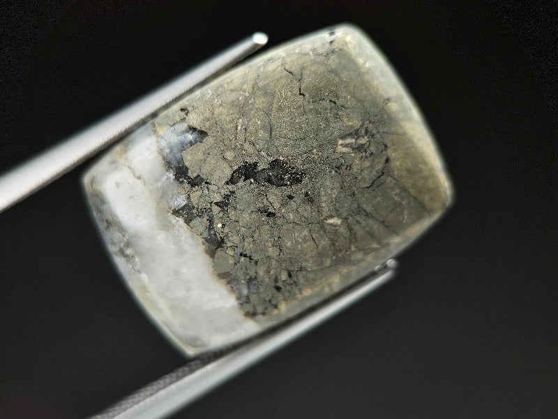 IPY-3　アイスパイライト　20.67ct