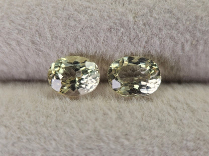 SET2-yeAP-10　イエローアパタイト２石セット　計1.13ct