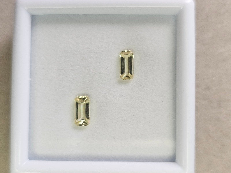 SET2-yeAP-3　イエローアパタイト２石セット　計1.03ct