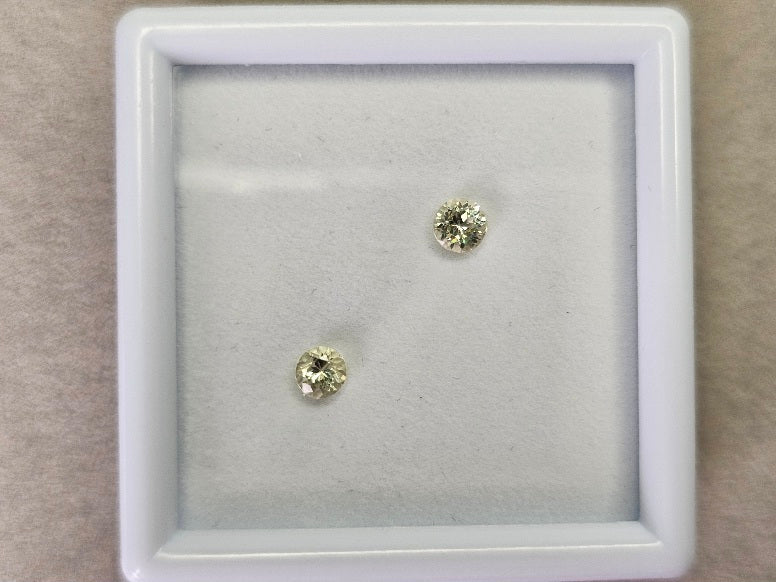 SET2-yeAP-6　イエローアパタイト２石セット　計0.49ct