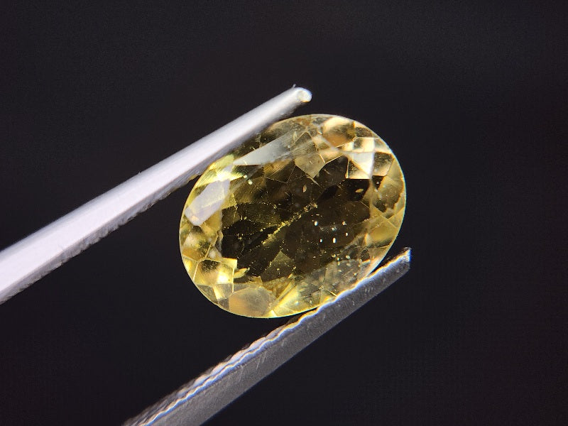 ye-AP-14　イエローアパタイト　1.71ct