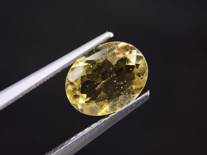ye-AP-14　イエローアパタイト　1.71ct