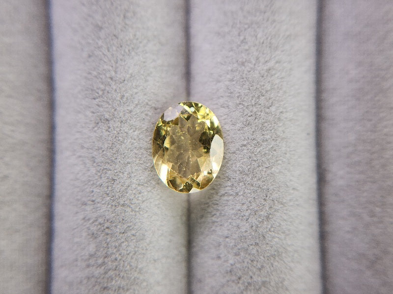 ye-AP-14　イエローアパタイト　1.71ct