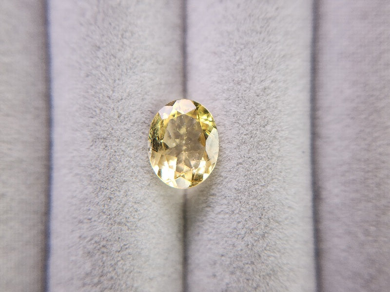 ye-AP-15　イエローアパタイト　1.73ct