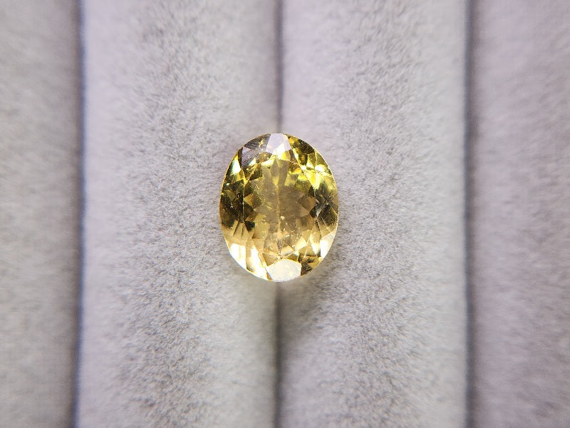 ye-AP-7　イエローアパタイト　2.64ct