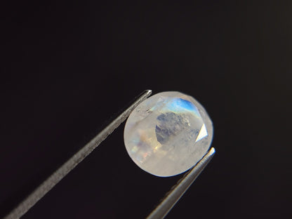 rMO-2　レインボーストーン　2.27ct