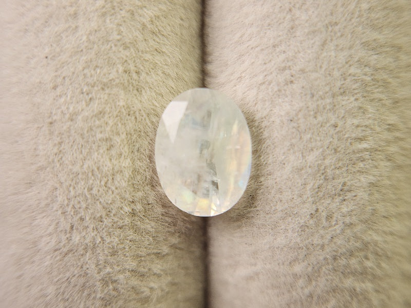 rMO-3　レインボーストーン　1.33ct