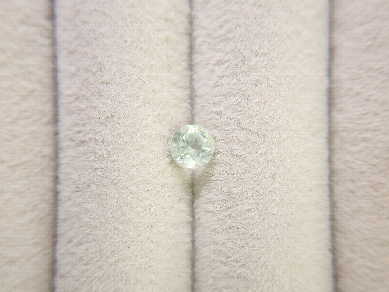 gBE-67　グリーンベリル　0.49ct