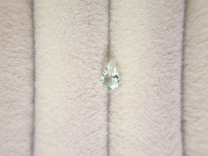 gBE-120　グリーンベリル　0.35ct