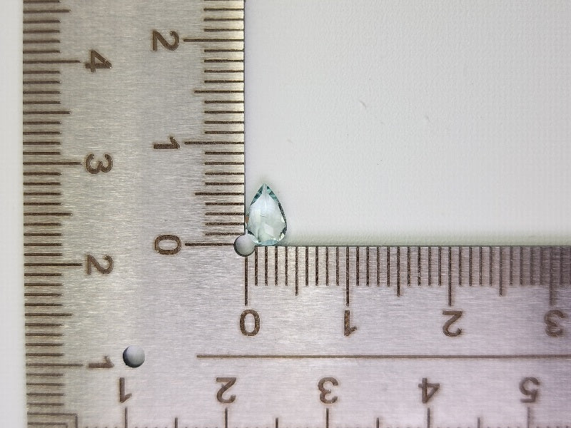 gBE-119　グリーンベリル　0.36ct