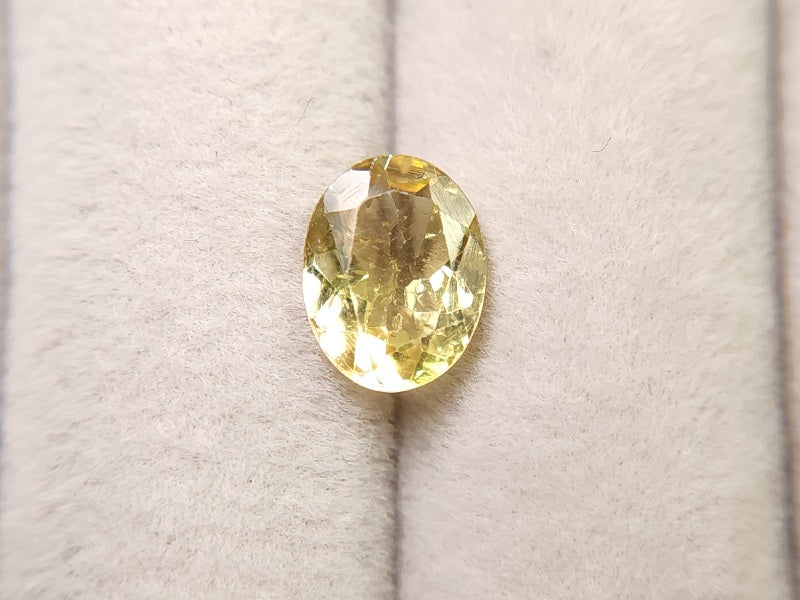 ye-AP-16　イエローアパタイト　1.83ct