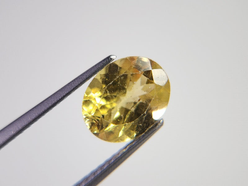 ye-AP-18　イエローアパタイト　2.05ct