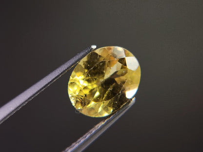 ye-AP-18　イエローアパタイト　2.05ct