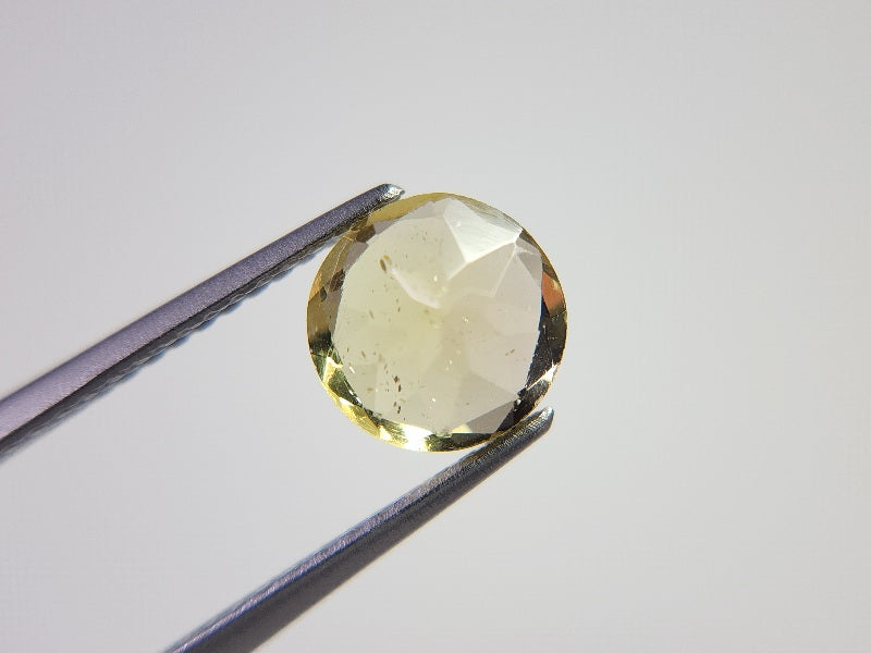 ye-AP-23　イエローアパタイト　1.46ct