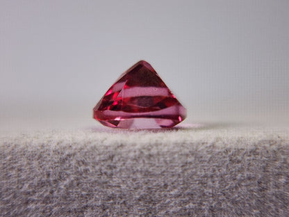 piTOt-16　ピンクトパーズ（トリートメント）　2.48ct