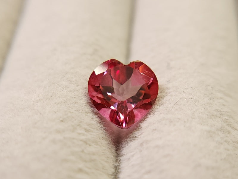 piTOt-18　ピンクトパーズ（トリートメント）　2.33ct