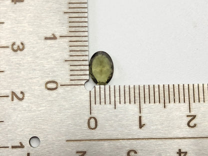 MLD-7　モルダバイト　0.61ct