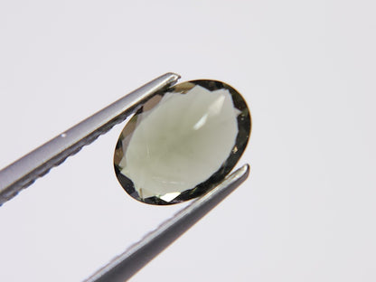 MLD-8　モルダバイト　0.61ct