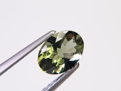 MLD-9　モルダバイト　0.60ct