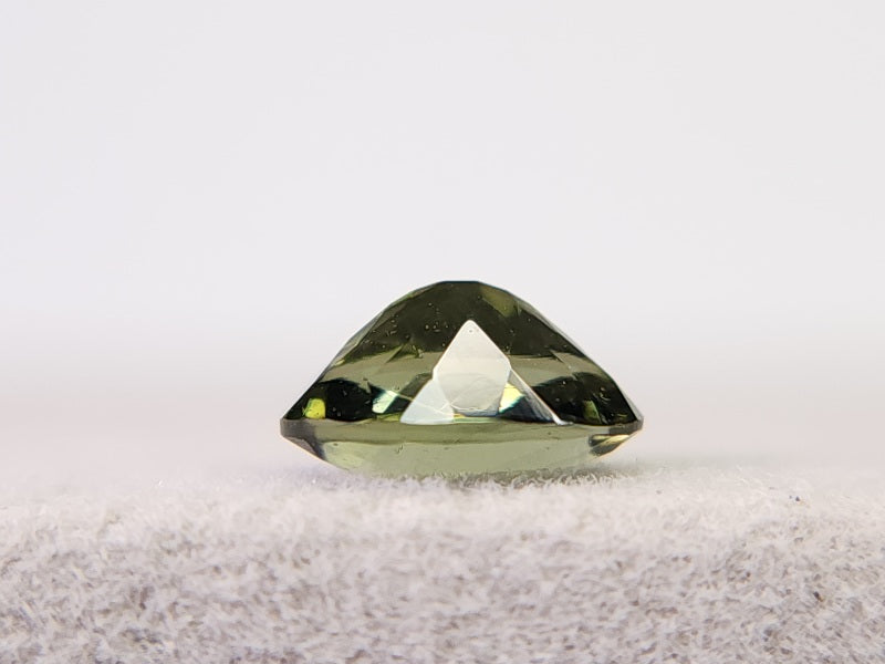 MLD-9　モルダバイト　0.60ct