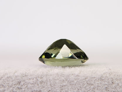 MLD-9　モルダバイト　0.60ct