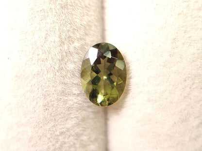 MLD-12　モルダバイト　0.56ct