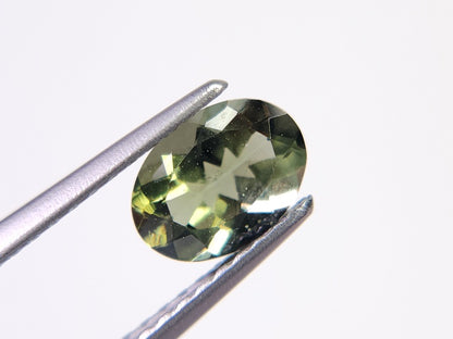 MLD-13　モルダバイト　0.56ct