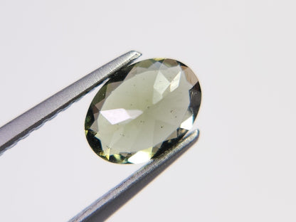 MLD-15　モルダバイト　0.54ct