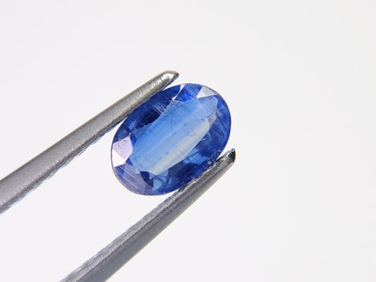 【500円均一】6/15新着！　カイヤナイト　0.61ct　8