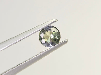 ZO-9　ゾイサイト　0.46ct