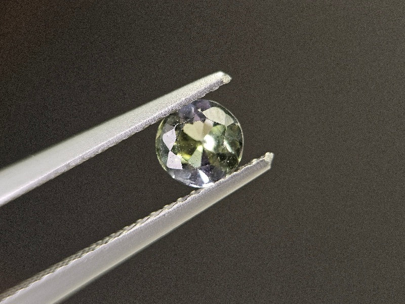 ZO-9　ゾイサイト　0.46ct