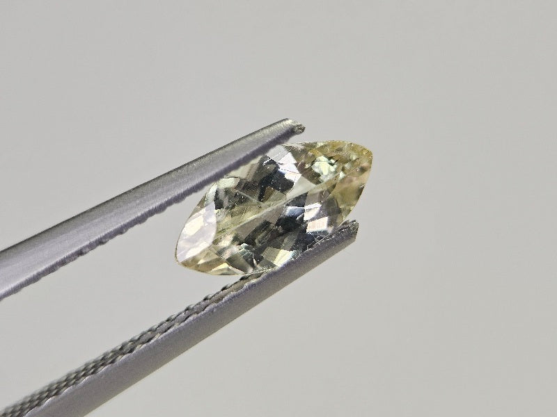 ZO-32　ゾイサイト　0.73ct