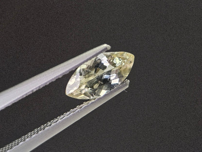 ZO-32　ゾイサイト　0.73ct