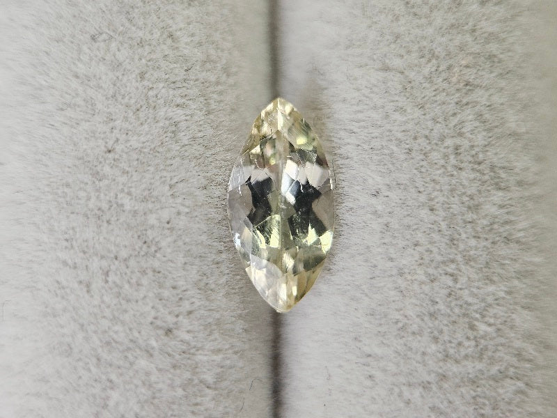 ZO-32　ゾイサイト　0.73ct